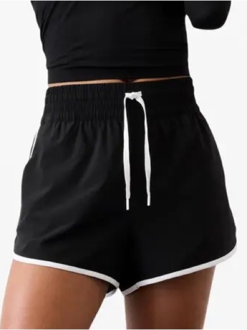 Athleta weekender run shorts